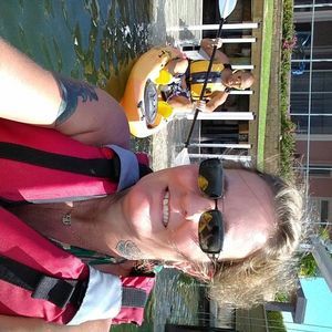 Meet your Posher, Glenda